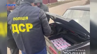 10 тисяч гривень на двох. Волинських податківців затримали на хабарі!