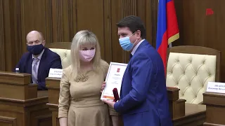 Вячеслав Гладков наградил белгородских волонтёров