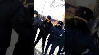 Я автор канала лично снимал это видео на старой площади 10,января.