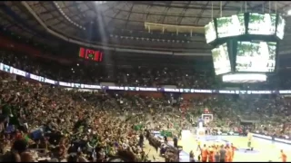 El Carpena canta el himno del Unicaja