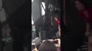 Camila Cabello fail during soundcheck