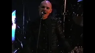 Smashing Pumpkins 1998-07-28 Tower Theater, Upper Darby, PA, US (Pre-FM Sync / Master Hi8)