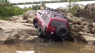 RCModelex Land Cruiser 80 (LC80) | Rock Trails