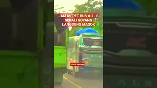 Aksi Bus ALS Kejar Kejaran Di Lintas Sumatera #busmania #bus #busals #shorts #busindonesia