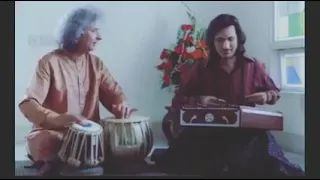 Pandit Shivkumar Sharma playing Tabla/ Greatest Santoor player