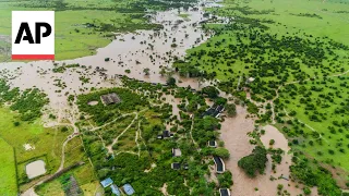 Floods submerge parts of Kenya's capital