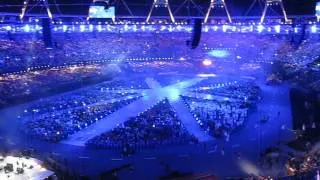 Wonderwall - Olympic Games Closing Ceremony - view from the crowd