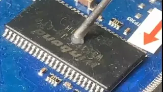 Desoldering ic Hand Desoldering Techniques #ic #pcb #electronic #smd #shorts