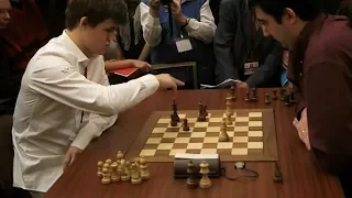 VLADIMIR KRAMNIK VS MAGNUS CARLSEN - BLITZ CHESS 2010