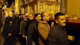 Momenti di Preparazione ai Riti della Settimana Santa 2023 Paternò Uscita del Fercolo Cristo Morto.