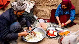 Old lovers cooked traditional Afghan winter food | Living in cold winter weather