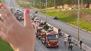 Cortejo Marília Mendonça GO020/ Maiara e maraisa e Henrique e Juliano no caminhão  homenagem dos fã