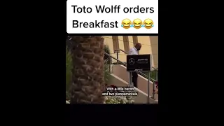 Toto Wolff orders breakfast 😂