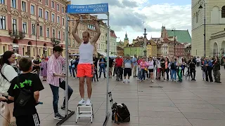 Wisisz 2 minuty wygrywasz 200zł - Wiszenie na drążku Krakowskie Przedmieście Warszawa 17.07.2022