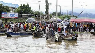 Nigeria floods ground trade, road transport | Africanews