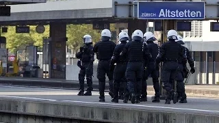 Video der Stadtpolizei Zürich FCZ - FCB Riots