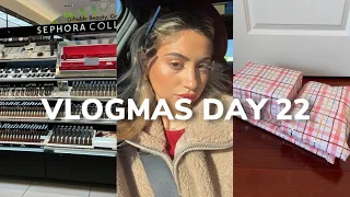 VLOGMAS DAY 22: last min christmas shopping, wrapping gifts & new giveaway!!