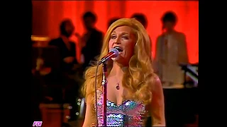 Dalida - Salma Ya Salama (Live au Gala de l'UNESCO 1977)