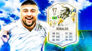 I used EXTINCT 97 Icon Moments R9 Ronaldo in FIFA...