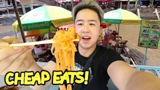 Thai Floating Market Food in Bangkok | AMPHAWA