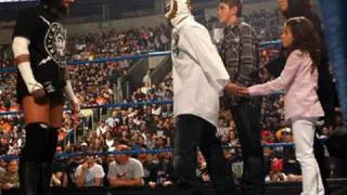 CM Punk confronts Rey Mysterio while he's with his family: SmackDown