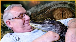 He Lives with a Pet Alligator for Emotional Support