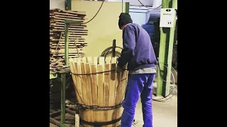 Barrel-making in Bordeaux