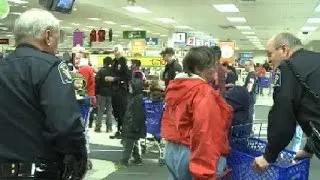 Bellevue Police Raising Money to Buy Gifts for Children This Christmas