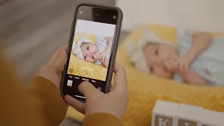 How to do a newborn photo shoot at home