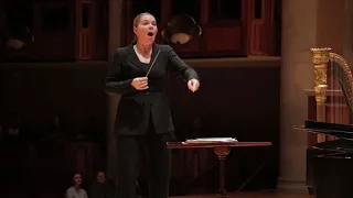 Conductor Catherine Sailer - DU Women's Chorus - "Gloria" from Heiligmesse (Haydn)