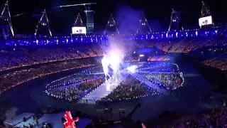 Queen at The London Olympics Closing Ceremony.MP4