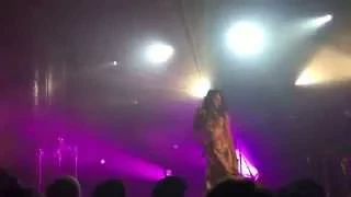 FKA Twigs - Two Weeks (Live)