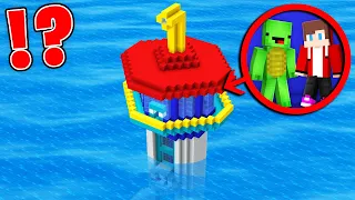 JJ and Mikey Found HIDDEN UNDERWATER PAW PATROL BASE in Minecraft Maizen!