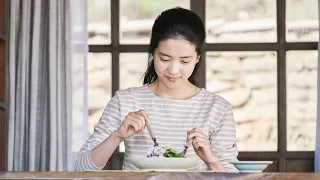 高分美食电影，女孩受挫折回到山村，天天做美食吃，比城市舒服多了