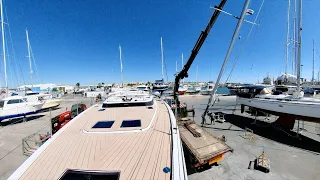 Bavaria Yacht C57 - Mast Installation