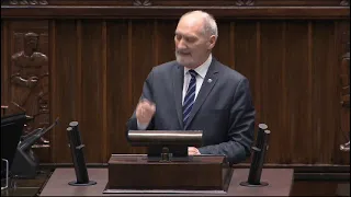 A. Macierewicz: niech Tusk wyjaśni Sejmowi zasadę decyzji przetrzymywania Wąsika i Kamińskiego!