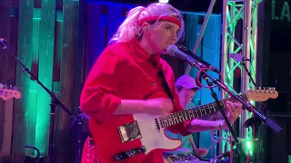 Caroline Rose - Everybody's Making Out (Live in Petaluma 2019)