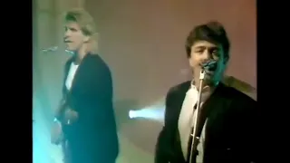 The Outfield - Voices Of Babylon - 1989 -  UKTV