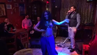 Roraima, alumna de Básico Avanzado de Safi Danza Árabe en Noche Bellydance 9/5. (Santiago, Chile)