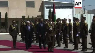 US President Barack Obama meets Palestinian President Abbas