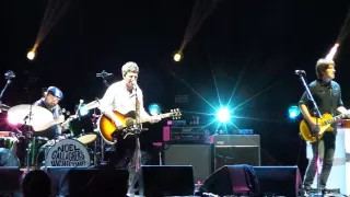 Noel Gallagher High Flying Birds -  Champagne Supernova (acoustic) - Live at Rock In Roma - 09072015