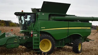 Busy Corn Harvesting Field - John Deere Farmer - S670 - 4960 Row-Crop Tractor - Harvest 2020 - 5K