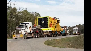Australian Heavy Haulage, Huge Loads on the highway, Tri Drive Mack & Kenworth