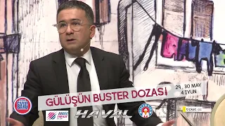 Mikayıl Cabbarav iclas keçirdir. “Maskalı Yubiley” konsertindən bir parça.