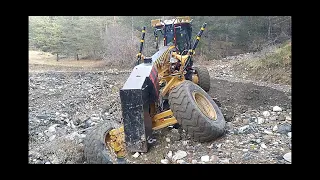 CAT 140M ÇUKUR CANAVARI #motograder#road#komatsu# #heavy#kesfet #nasılyapılır #snowplowing #buldozer