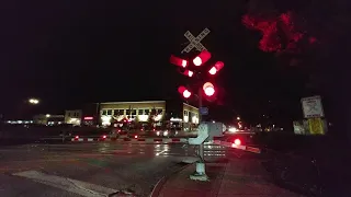 Metra 122 Meets Metra 8588 in Western Springs, IL 10/25/19