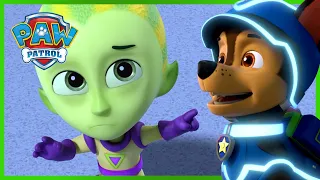 Pieski ratują świecące w ciemności przyjęcie, kosmitę i nie tylko! - Psi Patrol PAW Patrol po polsku