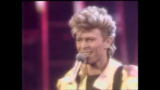 David Bowie - I Wanna Be Your Dog With Charlie Sexton  (Live Glass Spider Tour '87)