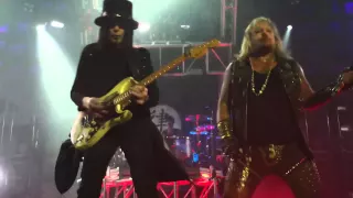 Mötley Crüe - Anarchy in the U.K. - Adelaide Entertainment Centre 2015