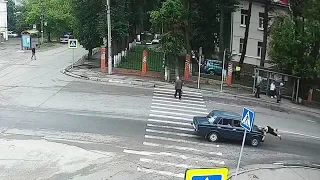 ДТП в Серпухове. Подождал и сбил пенсионерку... (видео со звуком). 23 июля 2018г.